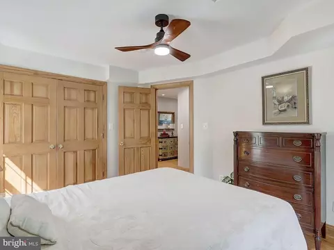 Bedroom - 6612 Ridgeway Dr, Springfield, VA 22150 photo 4 of 18