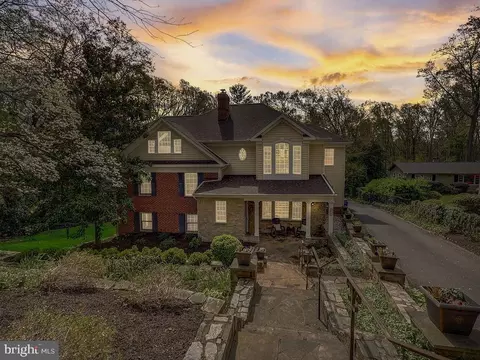 Exterior - 6612 Ridgeway Dr, Springfield, VA 22150 photo 10 of 26