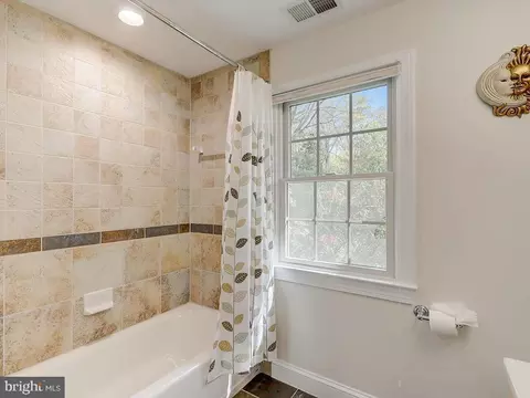 Bath - 6612 Ridgeway Dr, Springfield, VA 22150 photo 20 of 22
