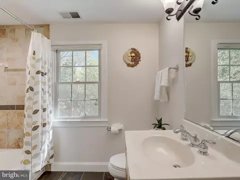 Bath - 6612 Ridgeway Dr, Springfield, VA 22150 photo 19 of 22