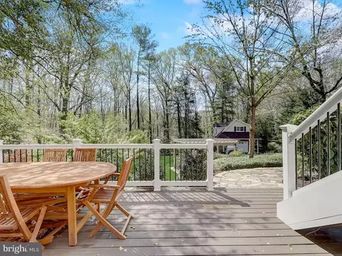 Exterior - 6612 Ridgeway Dr, Springfield, VA 22150 photo 19 of 26