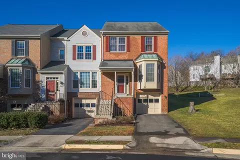 7434 Ridge Oak Ct, Springfield, VA 22153