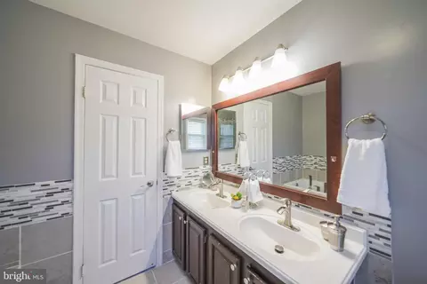7434 Ridge Oak Ct, Springfield, VA 22153 photo 17