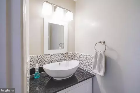 7434 Ridge Oak Ct, Springfield, VA 22153 photo 4