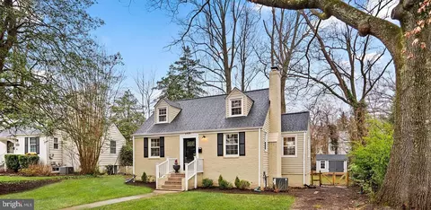 6928 Jefferson Ave, Falls Church, VA 22042