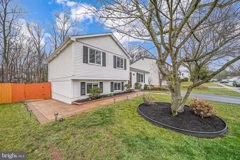 Exterior - 8496 Rippled Creek Ct, Springfield, VA 22153 photo 3 of 12