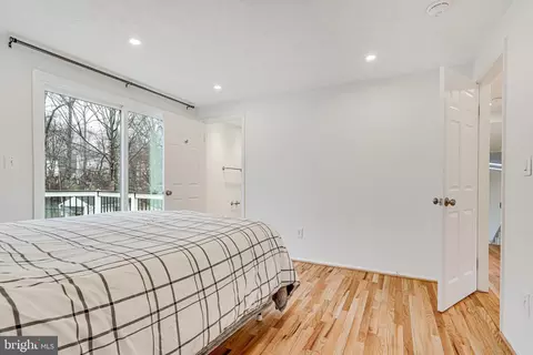Bedroom - 8496 Rippled Creek Ct, Springfield, VA 22153 photo 2 of 5