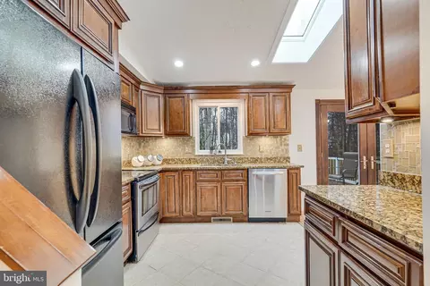 Kitchen - 8496 Rippled Creek Ct, Springfield, VA 22153 photo 1 of 5
