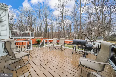 Exterior - 8496 Rippled Creek Ct, Springfield, VA 22153 photo 10 of 12