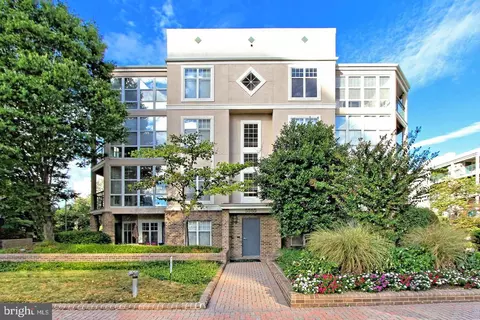 5563 Seminary Rd #310, Falls Church, VA 22041