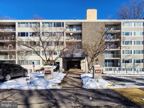 4415 Briarwood Ct N #45, Annandale, VA 22003