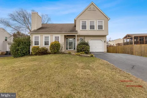 15125 Bernadette Ct, Chantilly, VA 20151