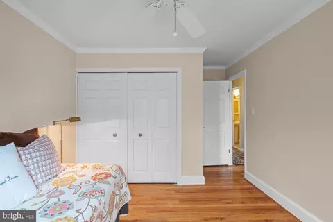 Bedroom - 5524 Beaconsfield Ct, Burke, VA 22015 photo 7 of 7