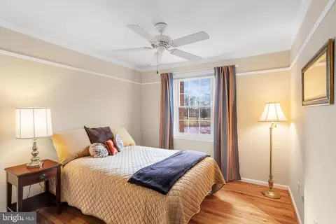 Bedroom - 5524 Beaconsfield Ct, Burke, VA 22015 photo 4 of 7