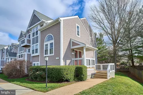 12926 A Grays Pointe Rd #12926A, Fairfax, VA 22033
