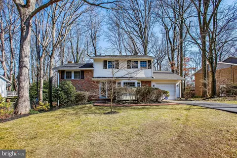 4201 Maple Ave, Fairfax, VA 22032