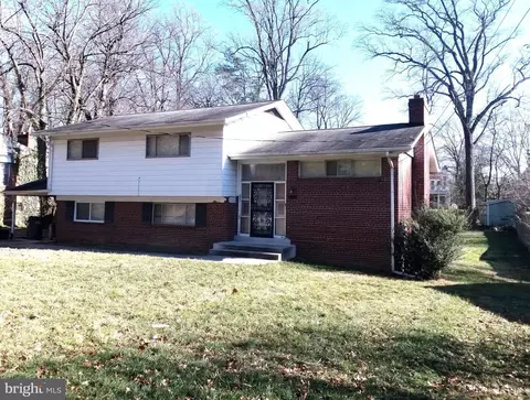 3331 Mansfield Rd, Falls Church, VA 22041