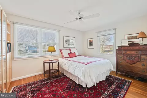 Bedroom - 7005 Sea Cliff Rd, Mclean, VA 22101 photo 4 of 6