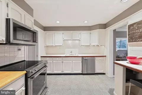 Kitchen - 7005 Sea Cliff Rd, Mclean, VA 22101 photo 1 of 2