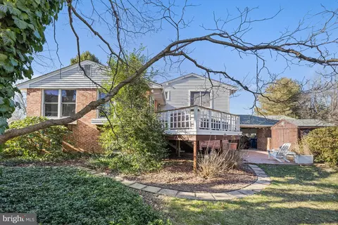 Exterior - 7005 Sea Cliff Rd, Mclean, VA 22101 photo 7 of 7