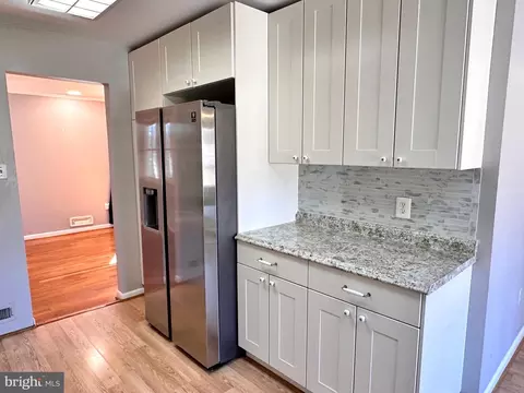 Kitchen - 6316 Gormley Pl, Springfield, VA 22152 photo 3 of 6