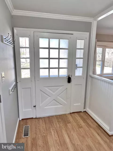 Entry Way - 6316 Gormley Pl, Springfield, VA 22152 photo 1 of 1