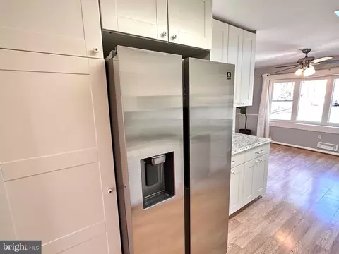 Kitchen - 6316 Gormley Pl, Springfield, VA 22152 photo 4 of 6