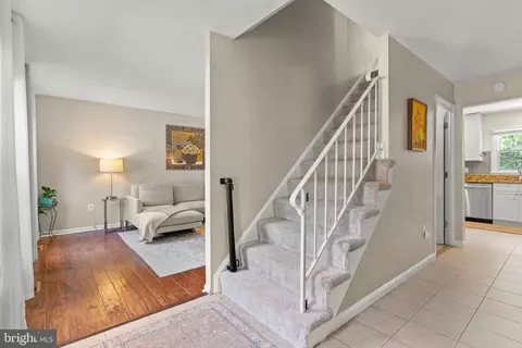 7949 Pebble Brook Ct, Springfield, VA 22153 photo 4
