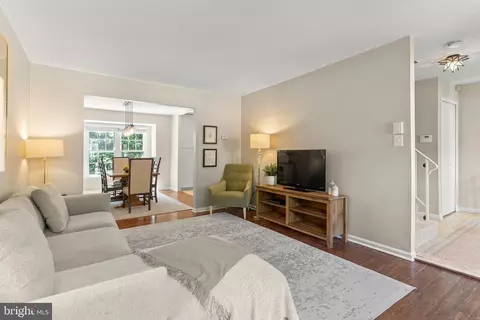 7949 Pebble Brook Ct, Springfield, VA 22153 photo 5