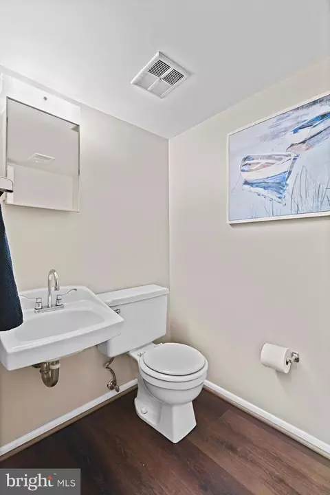 5242 Lonsdale Dr, Springfield, VA 22151 photo 31