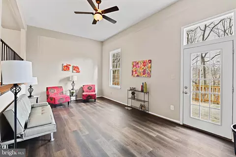5242 Lonsdale Dr, Springfield, VA 22151 photo 11