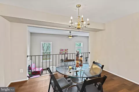 5242 Lonsdale Dr, Springfield, VA 22151 photo 8