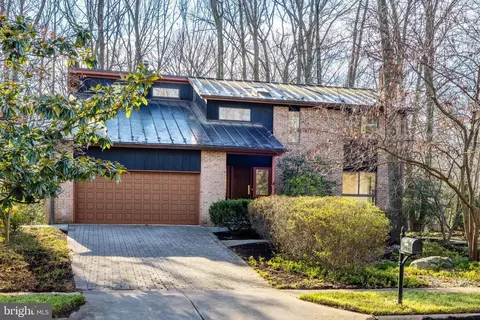 11507 Purple Beech Dr, Reston, VA 20191 photo 2