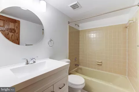 11507 Purple Beech Dr, Reston, VA 20191 photo 49
