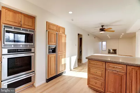 11507 Purple Beech Dr, Reston, VA 20191 photo 17