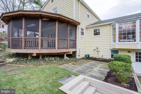 Exterior - 7912 Delozier Ct, Springfield, VA 22153 photo 4 of 7