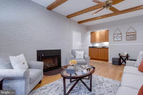 Living - 7912 Delozier Ct, Springfield, VA 22153 photo 7 of 7
