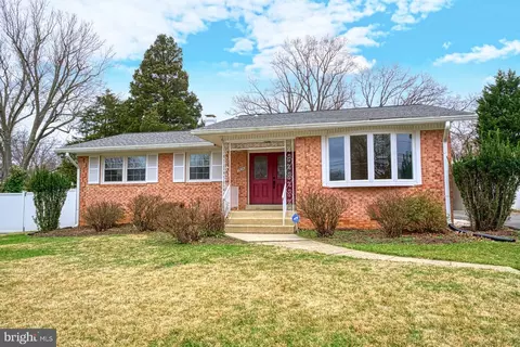 2624 Depaul Dr, Vienna, VA 22180