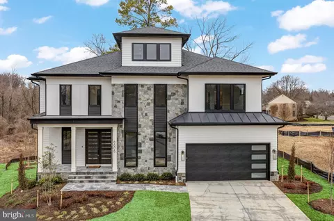 6606 Fairlawn Dr, Mclean, VA 22101