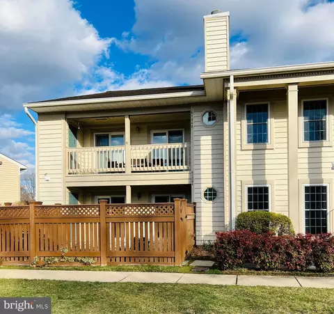 6134 Essex House Sq # -A, Alexandria, VA 22310