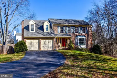 13474 Stream Valley Dr, Chantilly, VA 20151