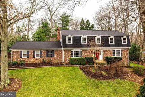 3200 Latigo Ct, Oakton, VA 22124