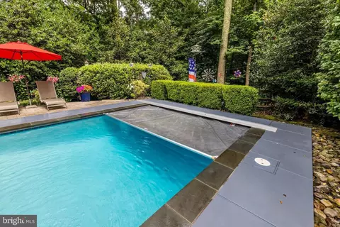 Exterior - 11409 Fieldstone Ln, Reston, VA 20191 photo 15 of 22