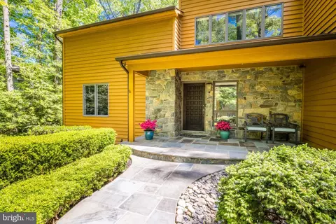 Exterior - 11409 Fieldstone Ln, Reston, VA 20191 photo 5 of 22