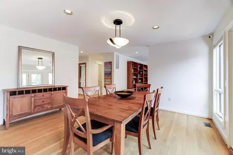 Dining - 11409 Fieldstone Ln, Reston, VA 20191 photo 4 of 5