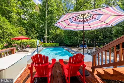 Exterior - 11409 Fieldstone Ln, Reston, VA 20191 photo 18 of 22