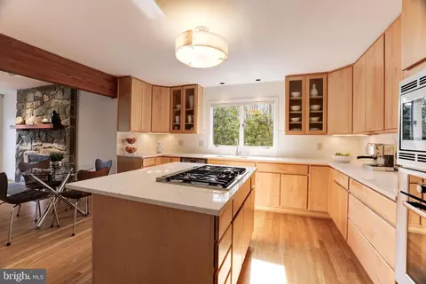 Kitchen - 11409 Fieldstone Ln, Reston, VA 20191 photo 2 of 4