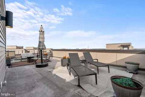 4636 Charger Pl #702, Chantilly, VA 20151