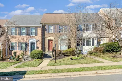 Exterior - 1126 Pine Hill Rd, Mclean, VA 22101 photo 1 of 8