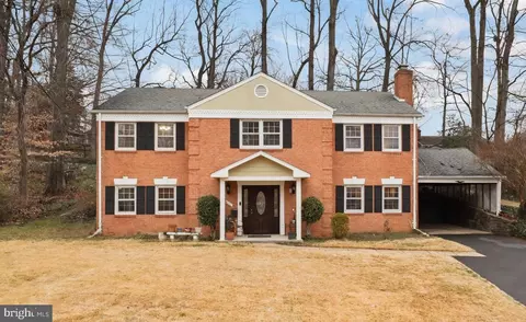 4201 Kings Mill Ln, Annandale, VA 22003